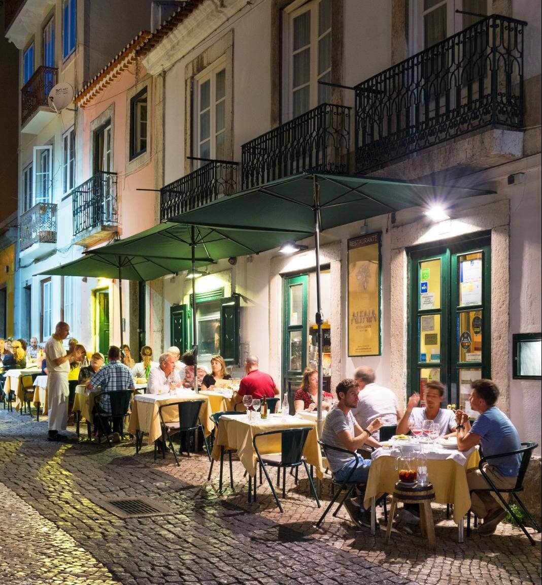 Eat out in Lisbon: 7 best restaurants you'll discover with the locals