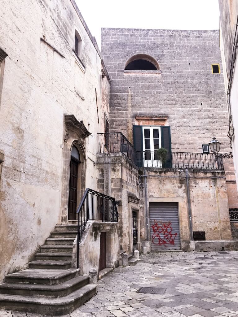 Italy-Puglia-architecture